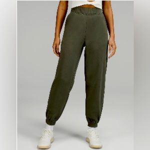 LULULEMON sweatpants